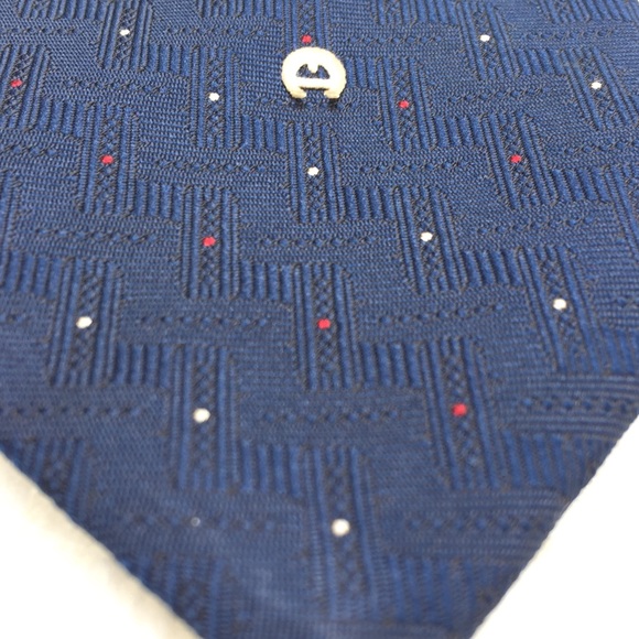 {3/$25} Vtg Etienne Aigner necktie in Navy. - Picture 8 of 9